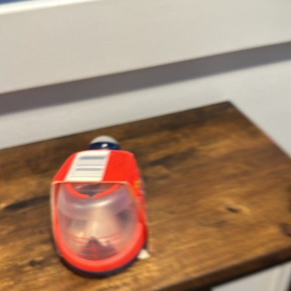 Tide Kick Dispenser Pretreater Laundry Detergent Discontinued New - Picture 5 of 5